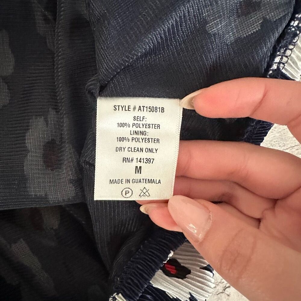 ASTR The Label Floral Navy Long Sleeve Ribbed Cropped Hippie Blouse | M - Picture 8 of 8